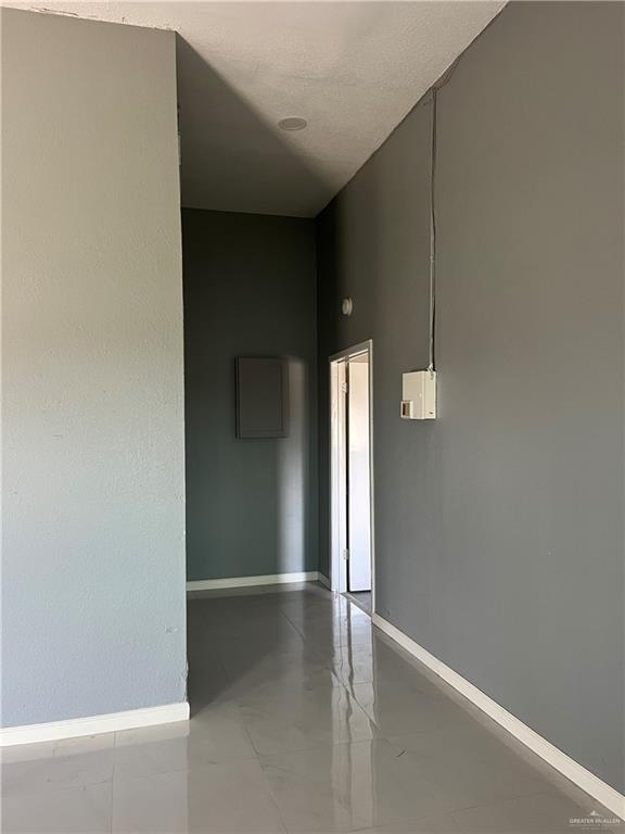 Photo 3 of 610 Alton Boulevard