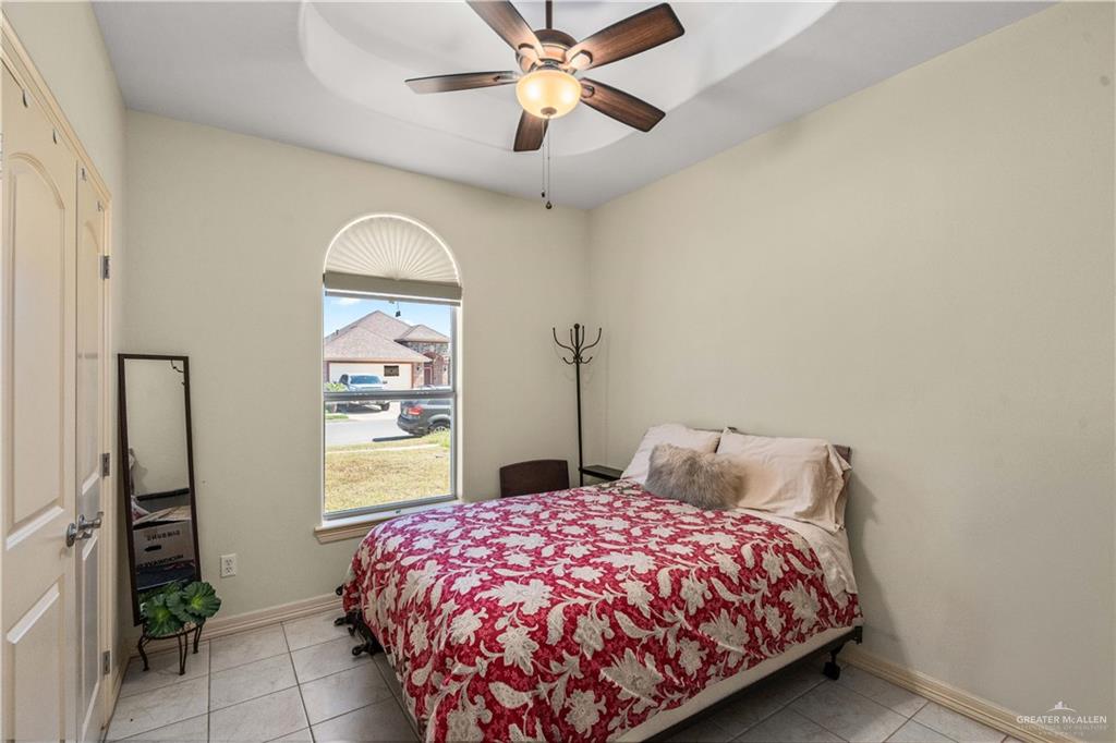 Photo 11 of 5209 Calle Divina Street