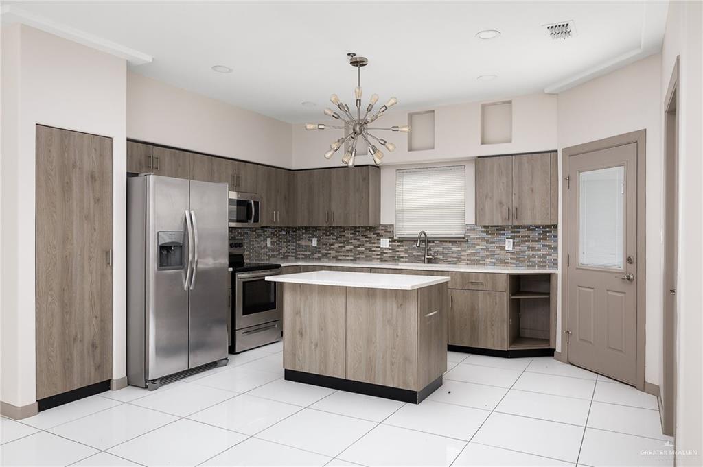 Photo 2 of 3302 Sugar Road #H