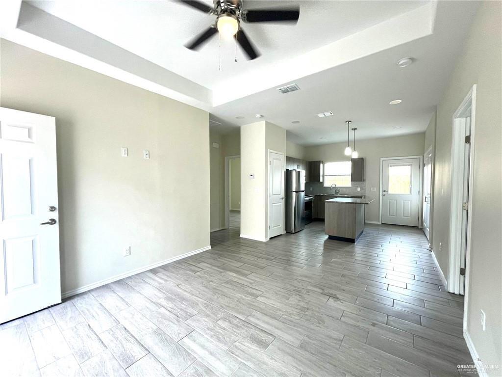 Photo 4 of 4907 Hiawatha Drive #3