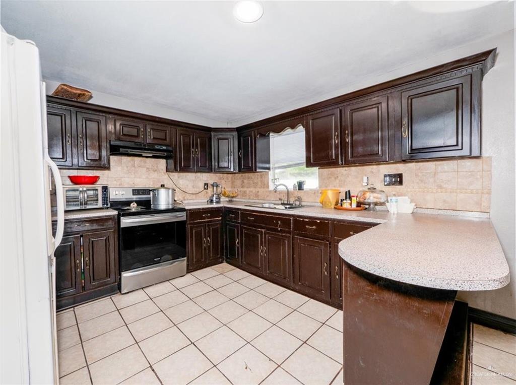 Photo 5 of 6808 Mariposa Lane