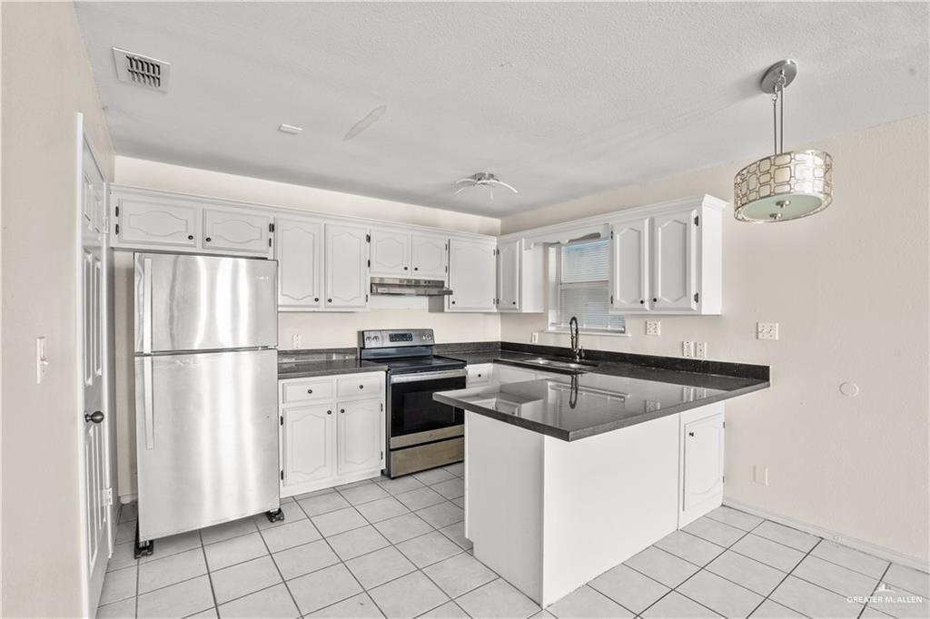 Photo 4 of 1802 Oasis Avenue #207