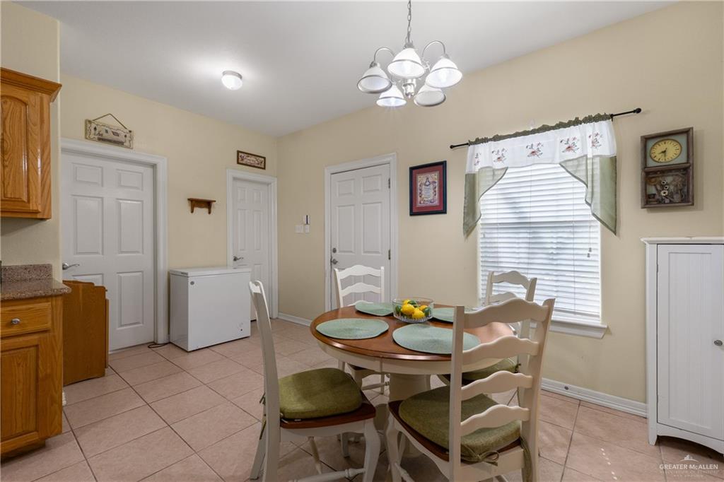 Photo 10 of 605 Whalen Road