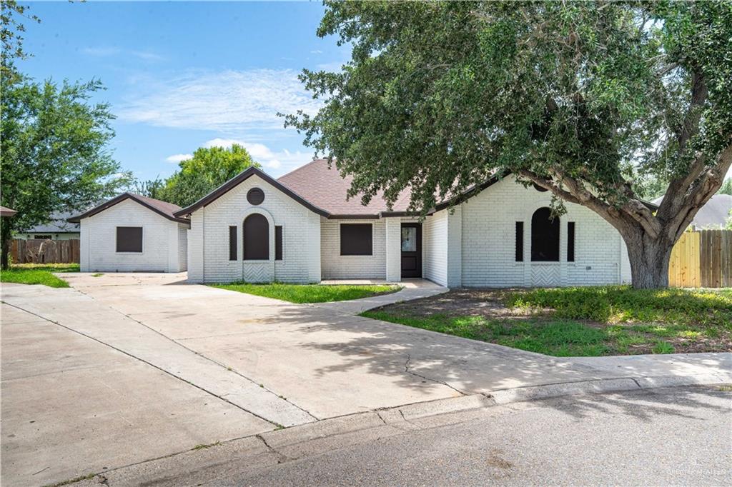 Photo 1 of 7817 Horseshoe Street, Palmview