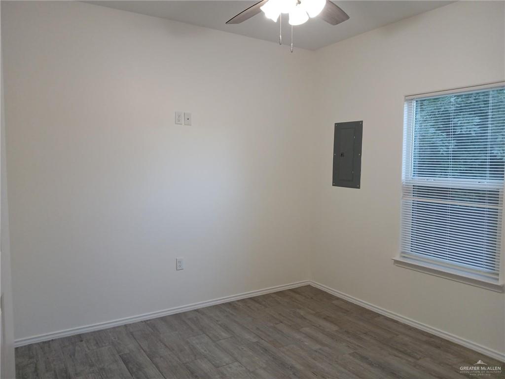 Photo 16 of 605 & 609 Cypress Avenue
