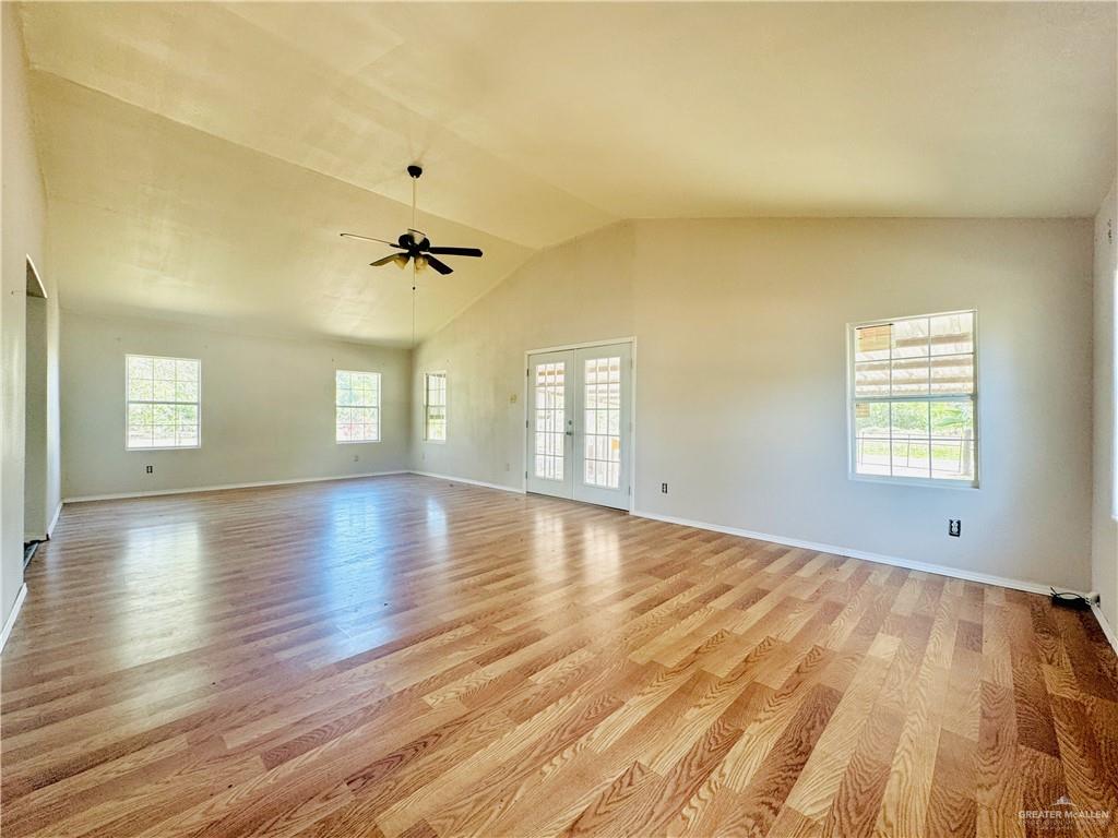 Photo 4 of 29163 Lincoln Avenue