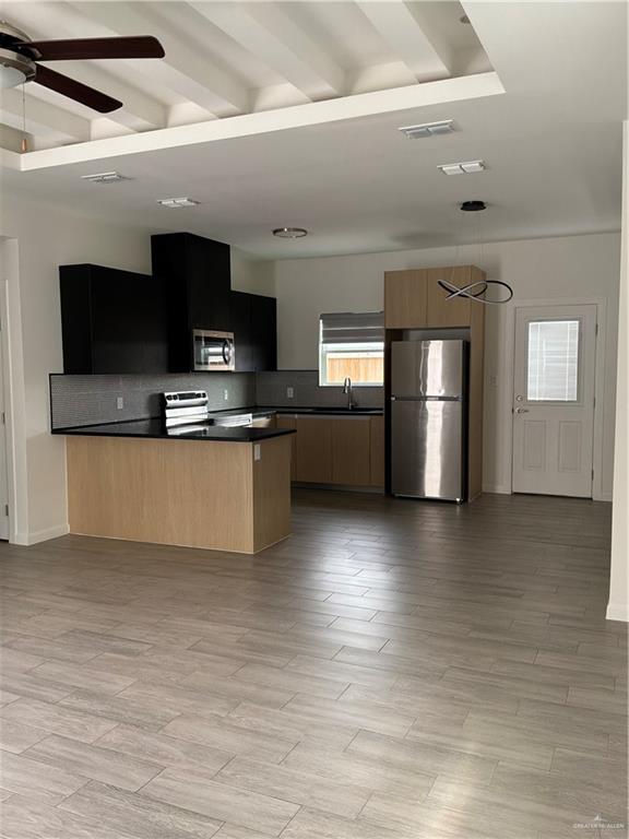 Photo 2 of 3900 Ventura Avenue #1