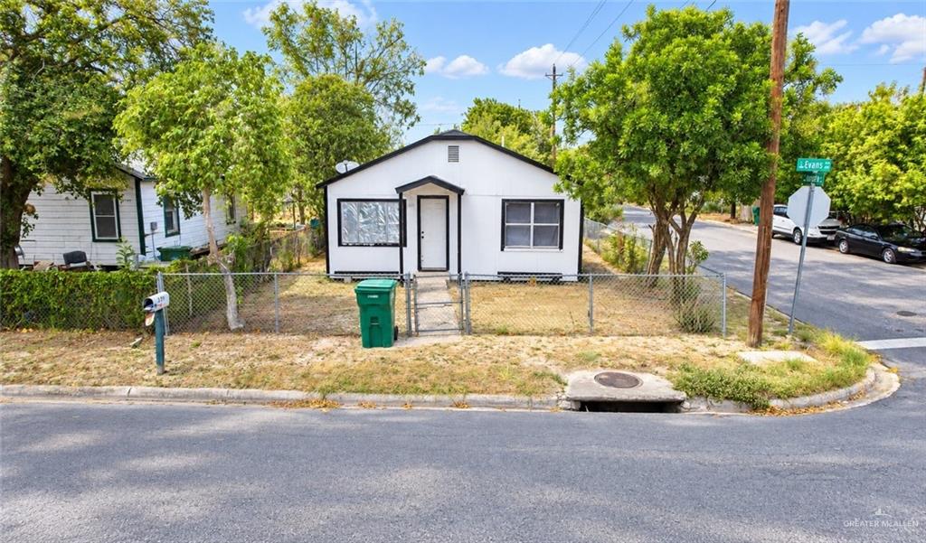 Photo 1 of 819 Evans Avenue, Pharr