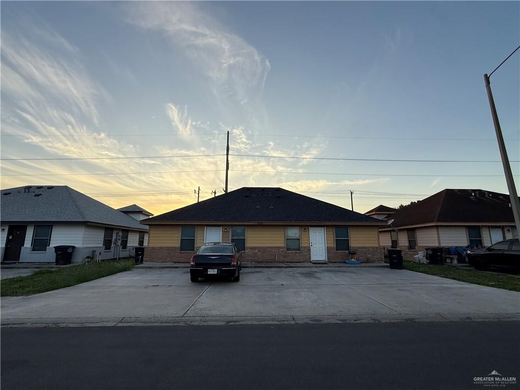 Photo 4 of 303 Rockport Street