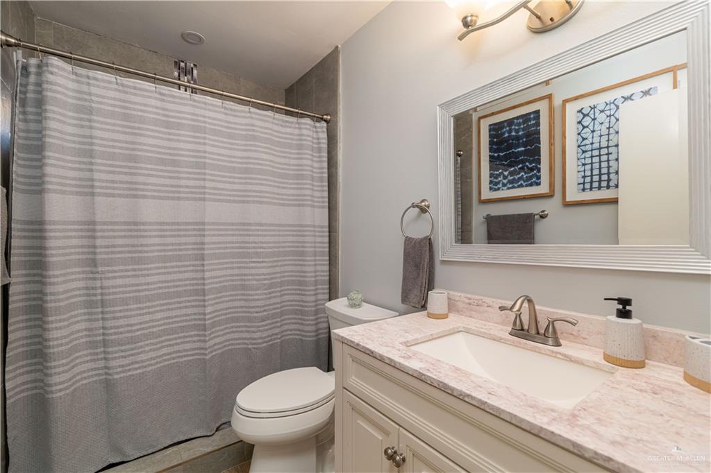 Photo 11 of 2105 Nightingale Avenue