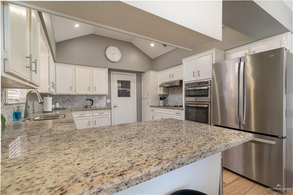 Photo 5 of 2105 Nightingale Avenue