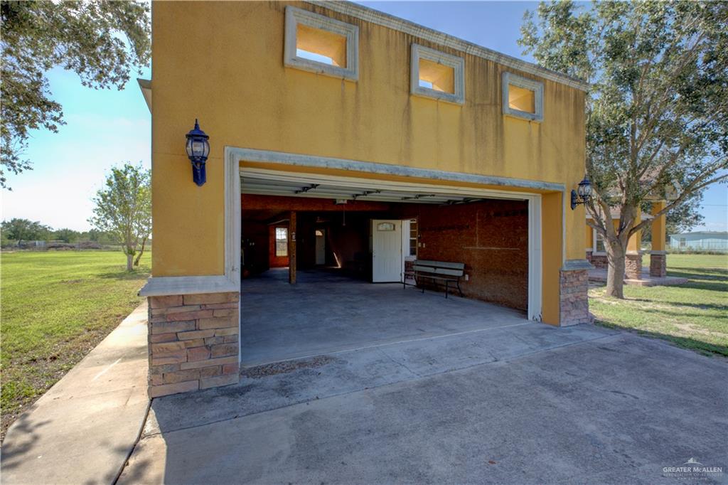 Photo 4 of 13709 Benito A Ramirez Road