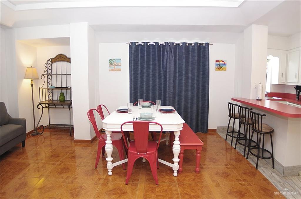 Photo 15 of 124 Retama Street
