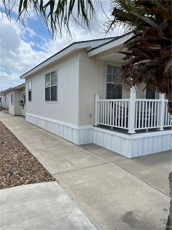 Photo 2 of 3040 Boca Chica Drive