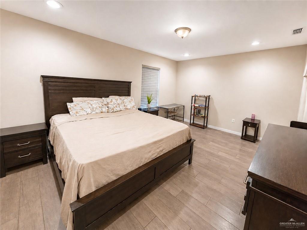 Photo 6 of 3816 Zenaida Avenue