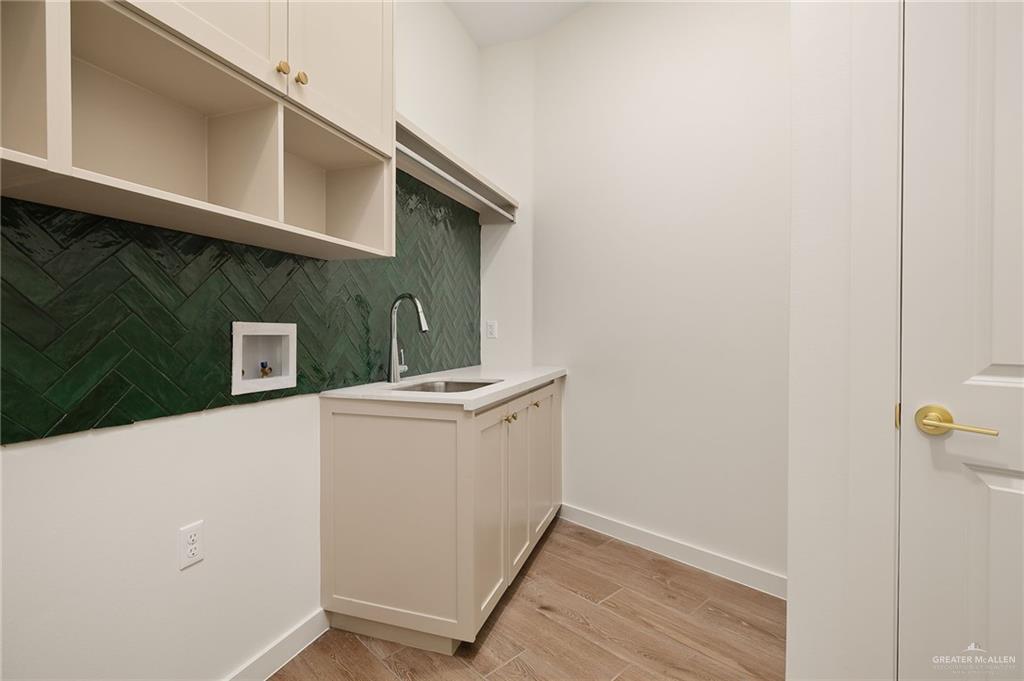 Photo 19 of 3110 Adler Street