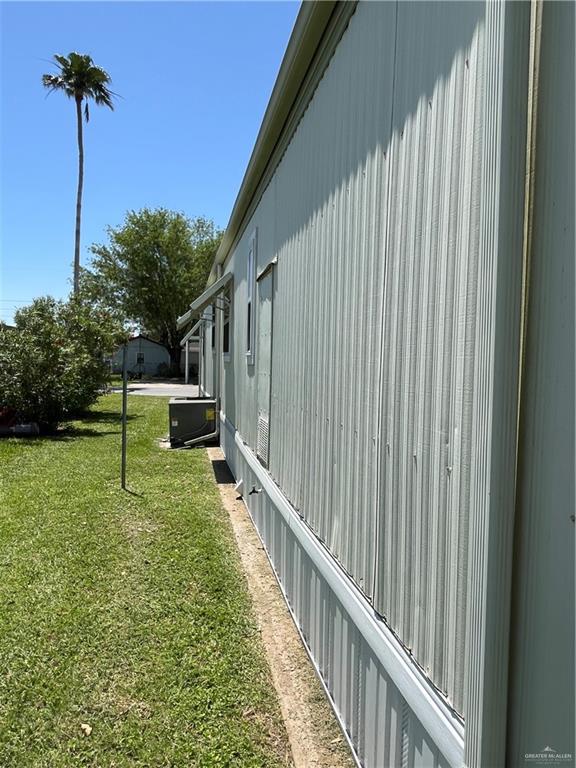 Photo 19 of 909 Tangelo Drive