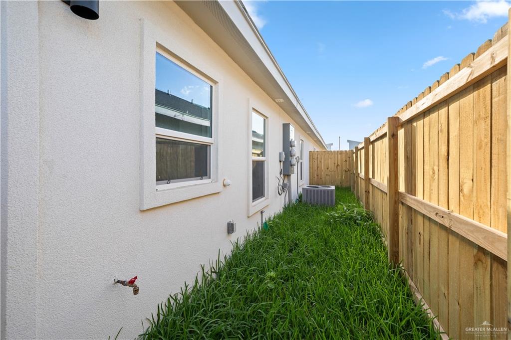 Photo 15 of 405 Onyx Avenue #1