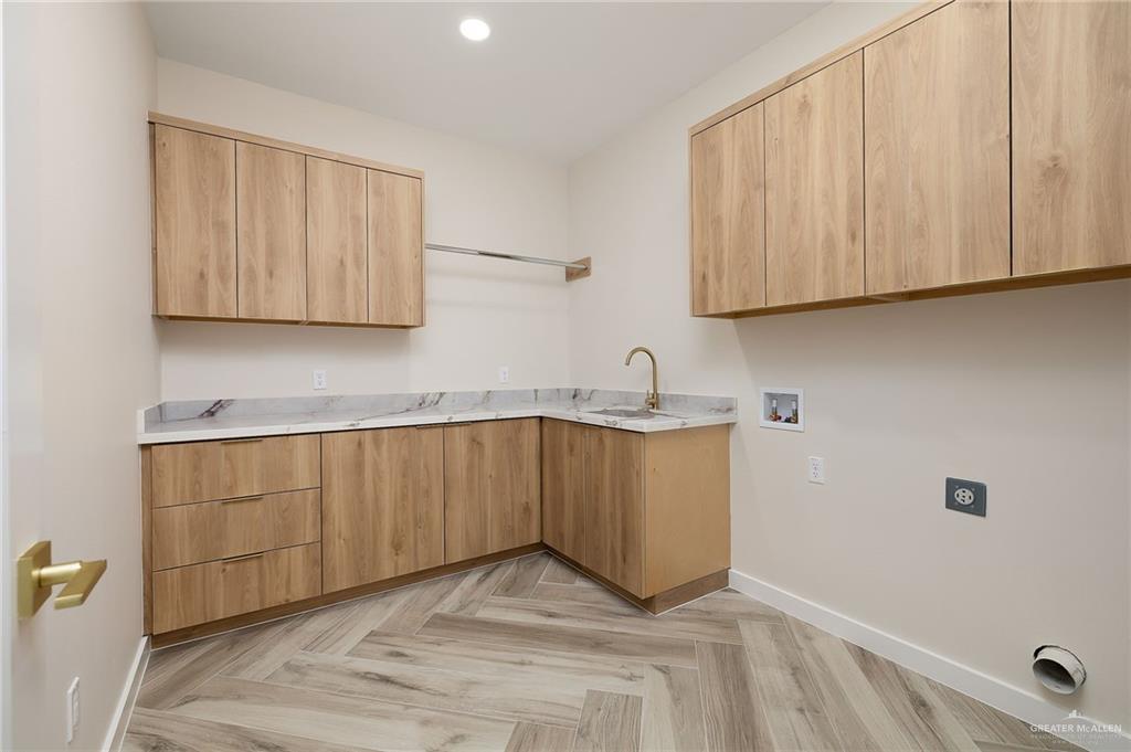 Photo 23 of 1115 Post Oak Street