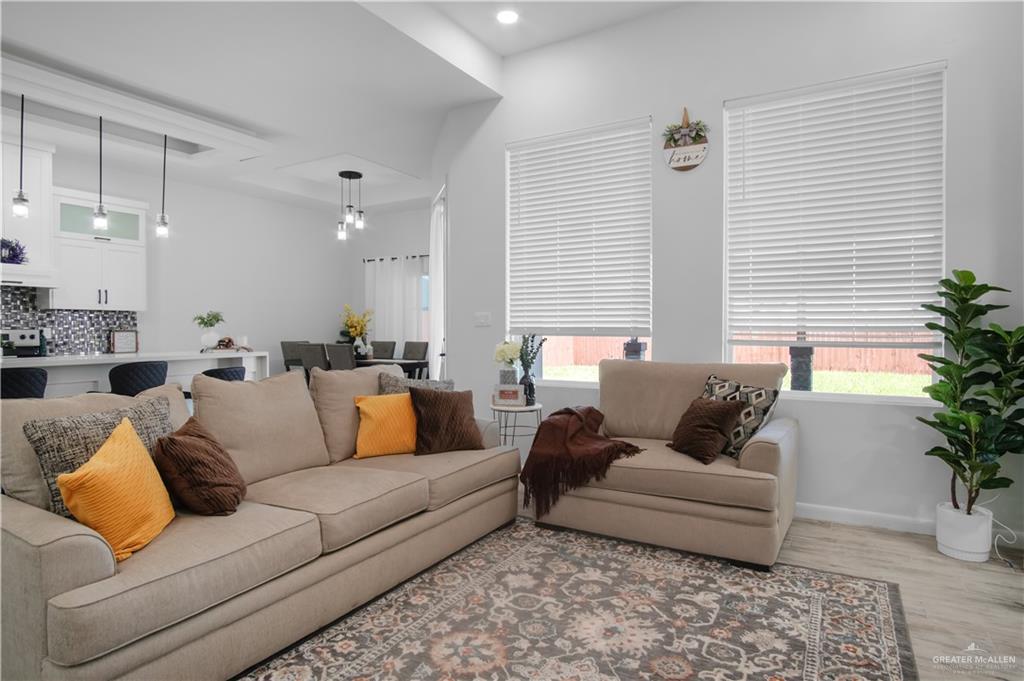 Photo 4 of 2909 Palo Blanco Avenue