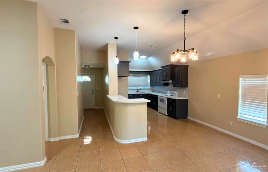 Photo 3 of 6100 Bentsen Palm Drive