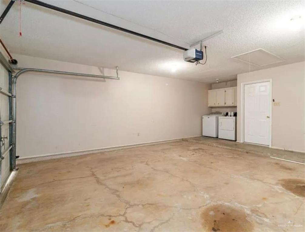 Photo 19 of 2807 Montgomery Drive