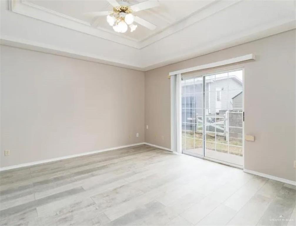 Photo 9 of 2807 Montgomery Drive
