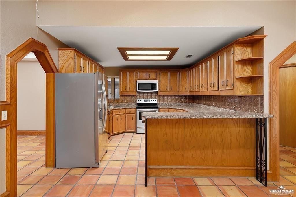 Photo 6 of 1606 Terrace Drive