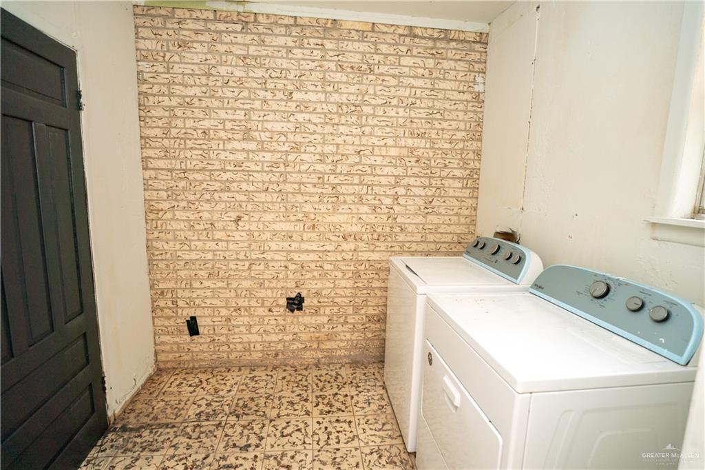 Photo 11 of 717 Yucca Street