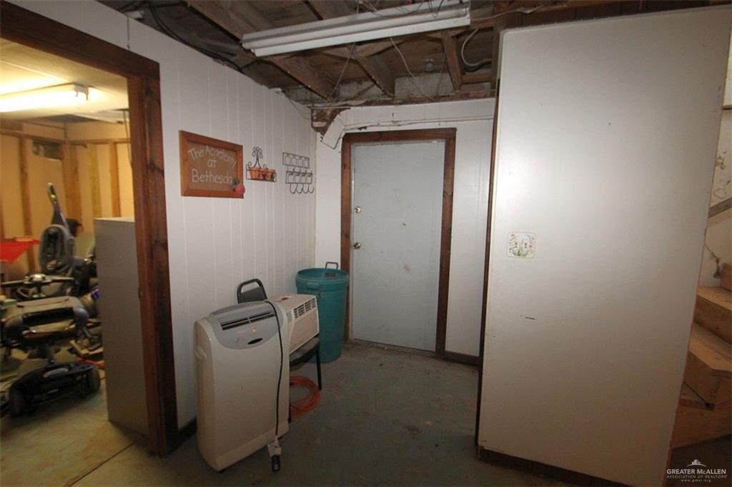 Photo 24 of 1710 6th Street