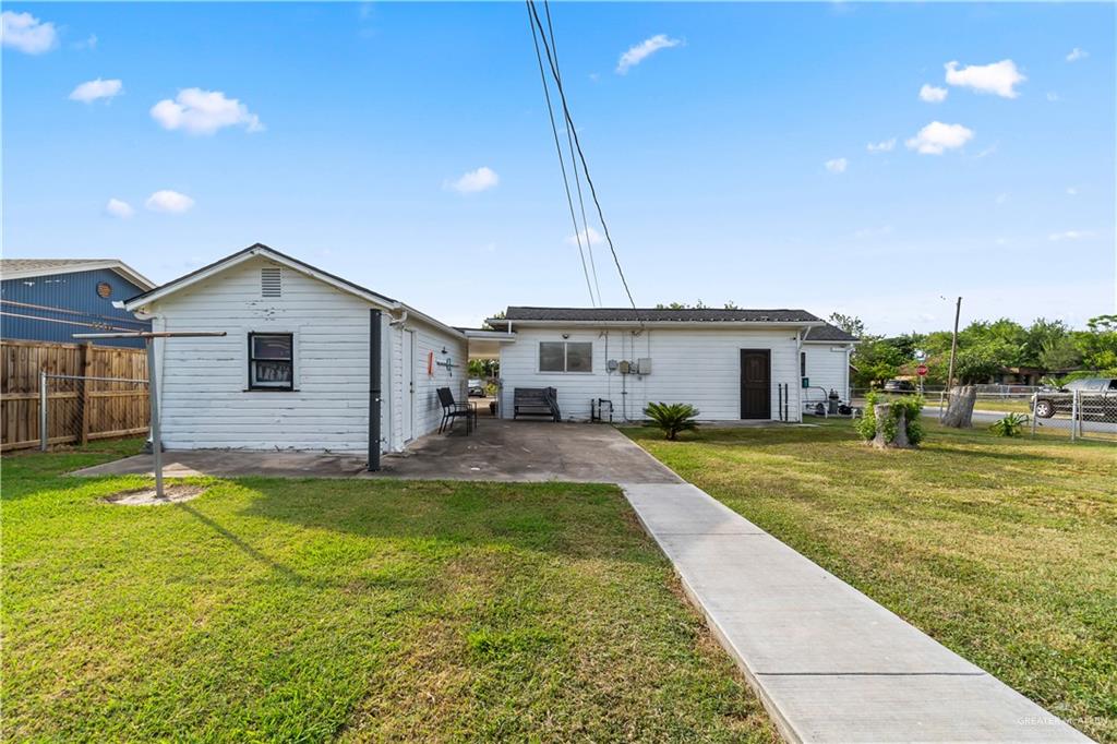 Photo 3 of 490 McCullough Street