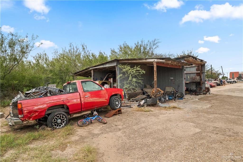 Photo 18 of 3910 La Homa Road