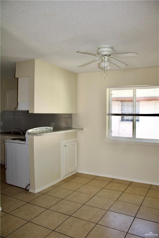 Photo 4 of 2125 Kerria Avenue #9