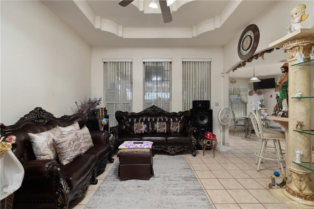 Photo 3 of 1208 Buchanan Drive