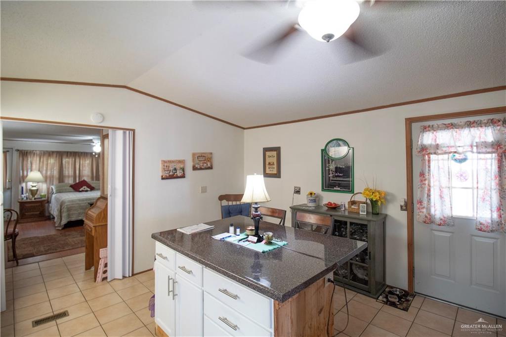 Photo 6 of 3126 San Jacinto Drive