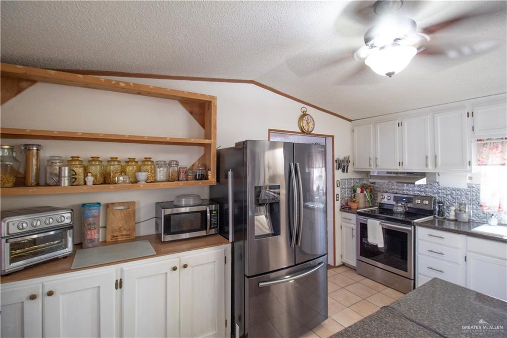 Photo 7 of 3126 San Jacinto Drive