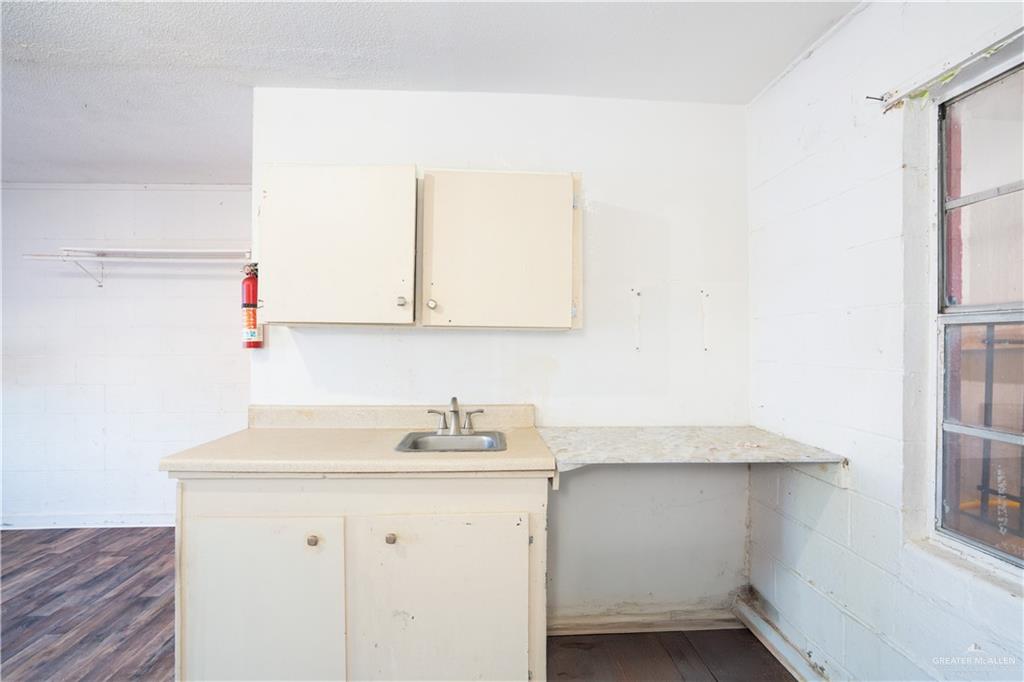 Photo 6 of 130 Texas Avenue #8