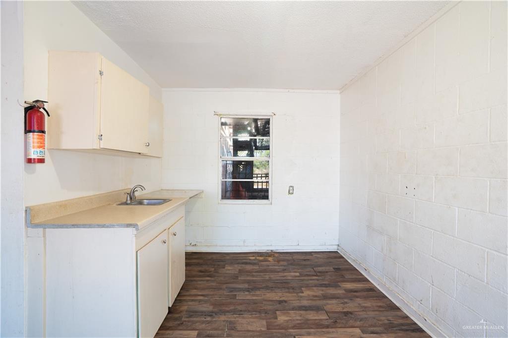 Photo 8 of 130 Texas Avenue #8