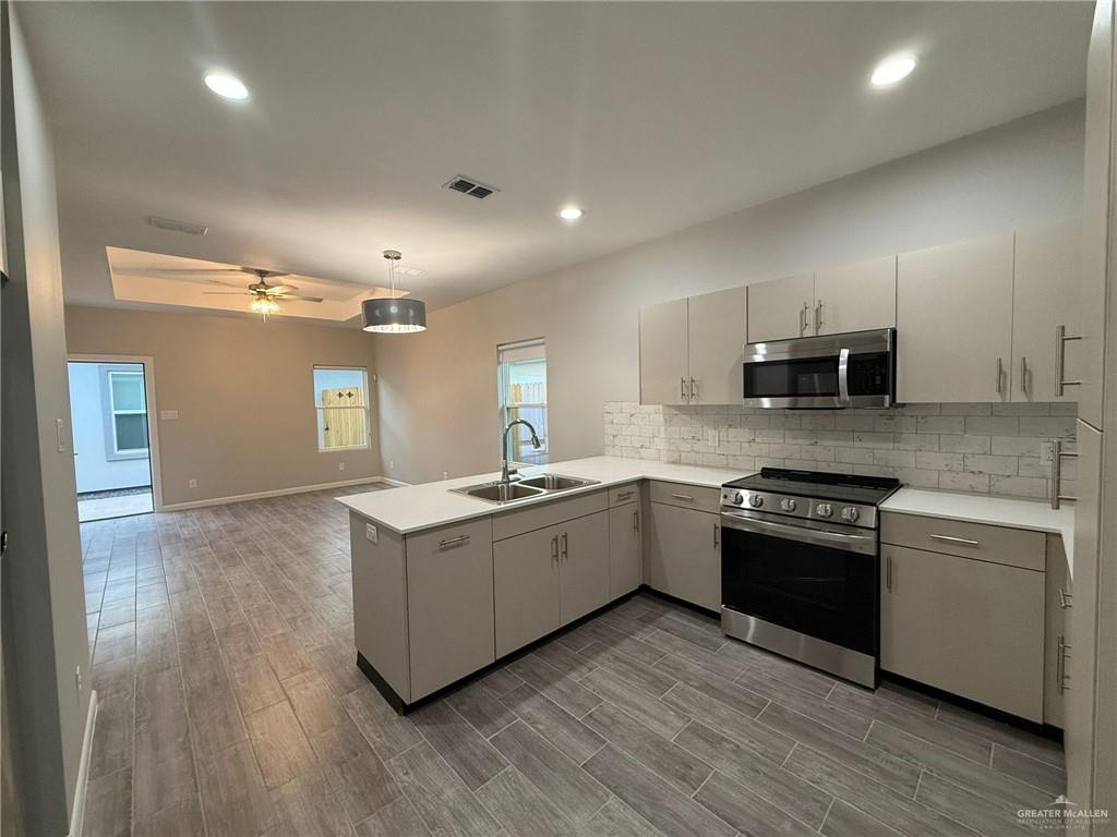 Photo 5 of 800 Dove Avenue #4