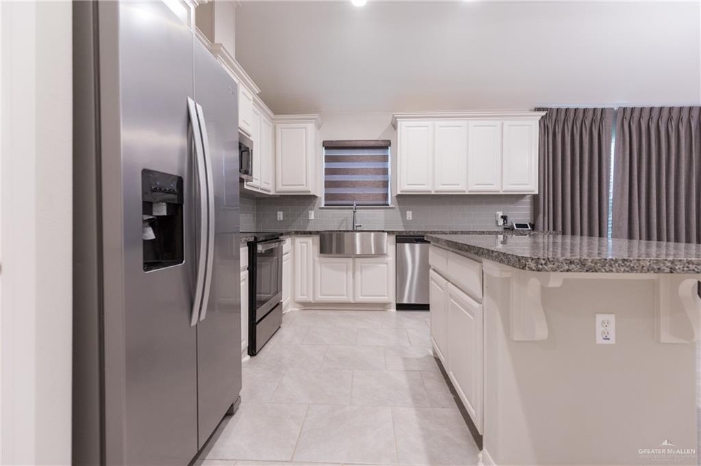 Photo 7 of 2071 Retama Street