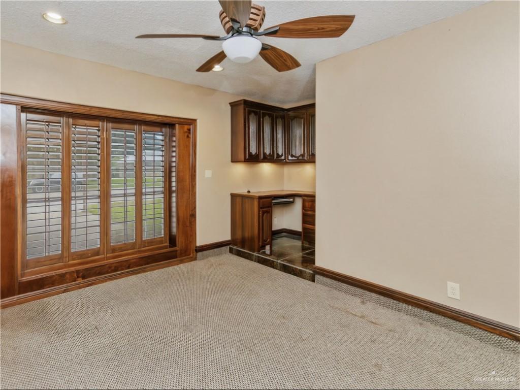 Photo 5 of 609 Delia Drive