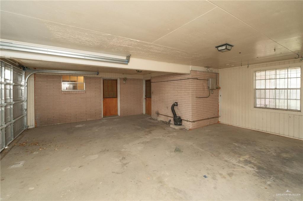 Photo 37 of 719 Walnut Avenue