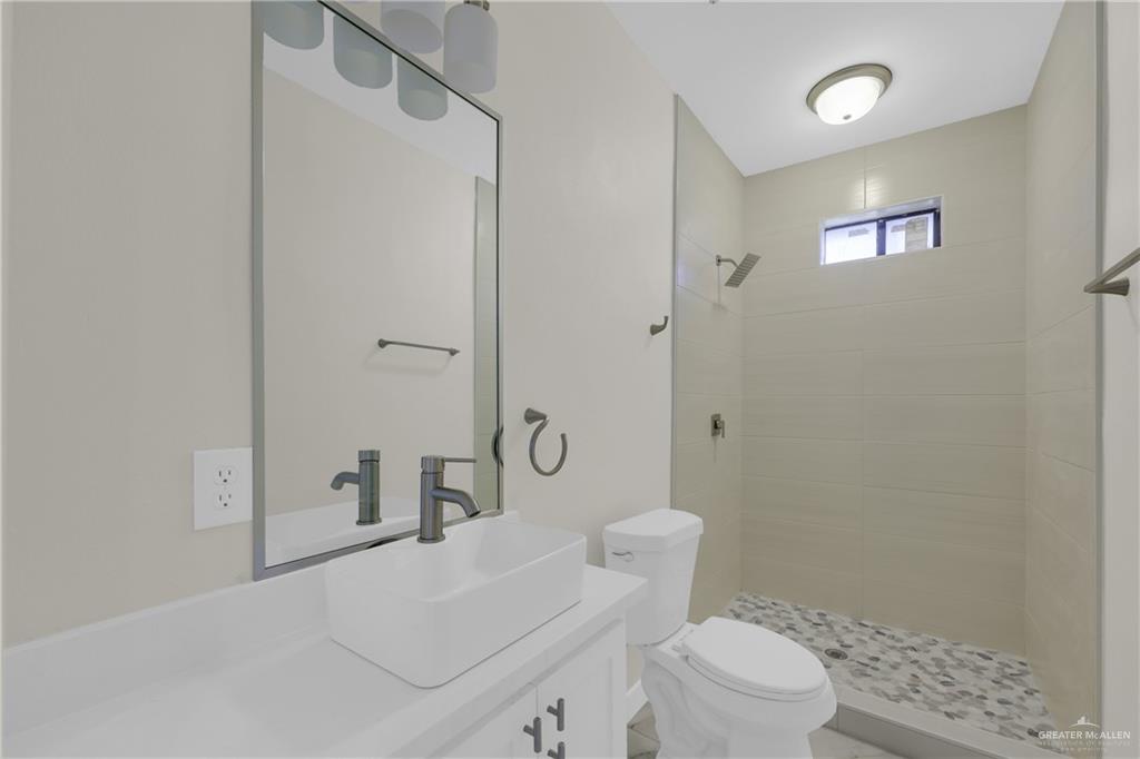 Photo 15 of 3309 Tulipan Avenue