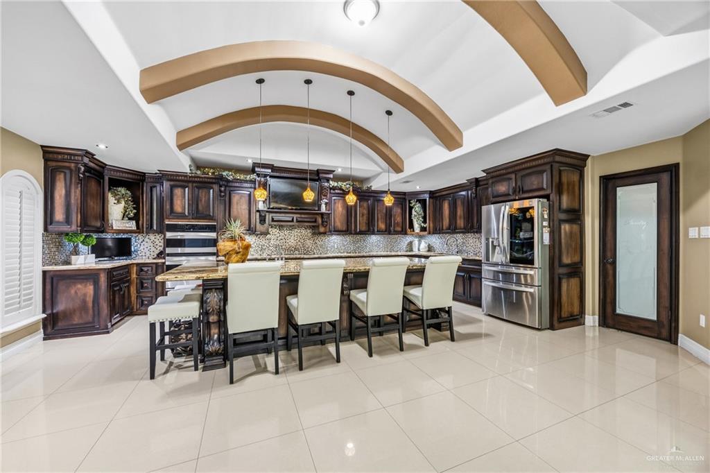 Photo 6 of 1600 Platinum Street