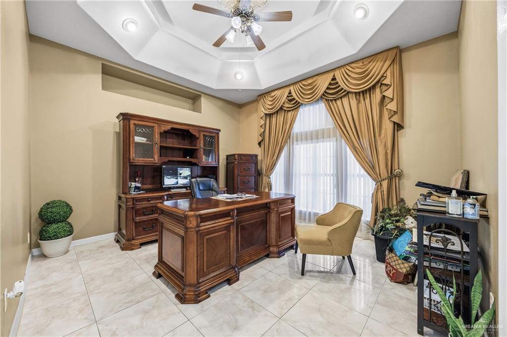 Photo 9 of 1600 Platinum Street