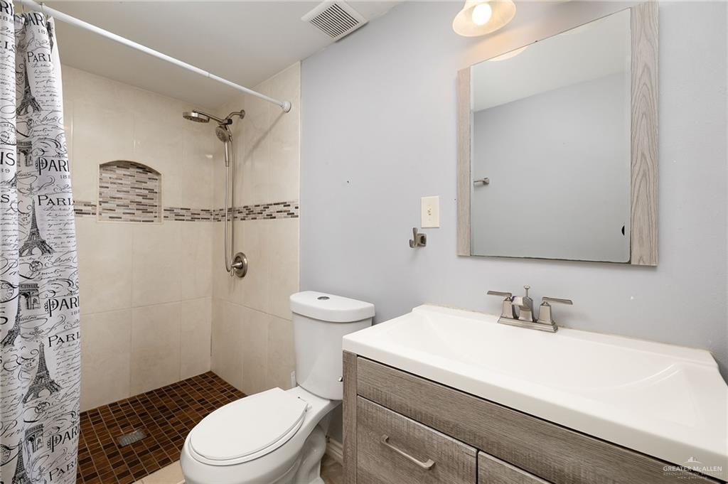 Photo 20 of 5305 Mauritius Lane