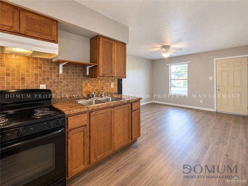 Photo 2 of 102 Holland Avenue #H
