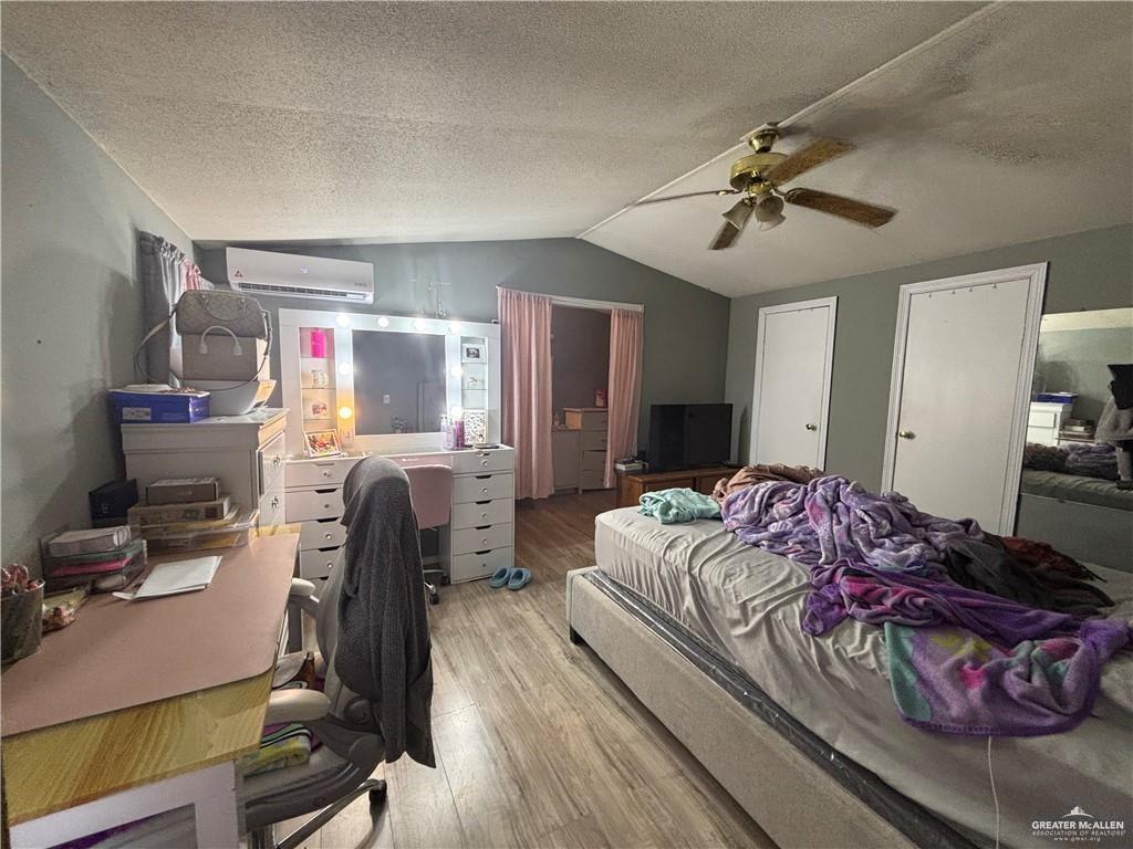 Photo 7 of 8204 Jubilee Boulevard