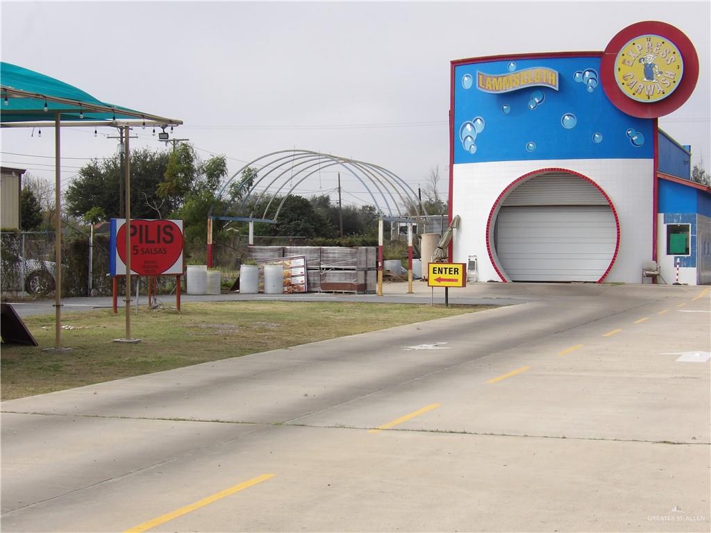Photo 3 of 1907 Texas Boulevard