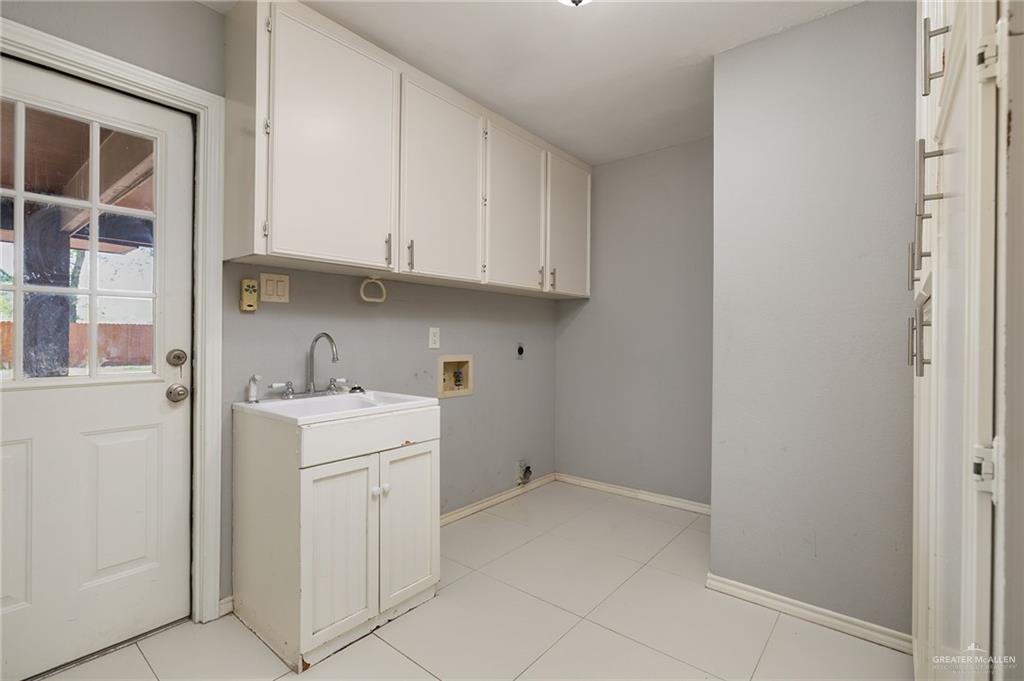 Photo 14 of 2114 Anacua Circle